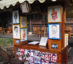 《現(xiàn)場繪制漫畫》